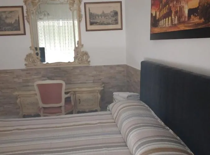 Dal Pontefice Bed & Breakfast 4*